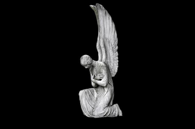 Angelit: Andělský kámen pro mír a komunikaci